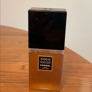 coco douceur satinee pour lecorps chanel.AUTHENTIC